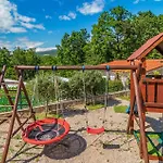 Front In With Wifi Апартаменты *